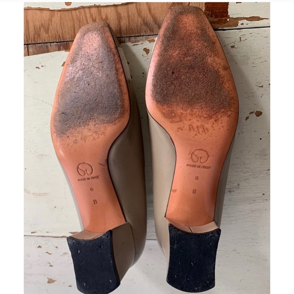 vintage St John heels - Picture 9 of 11